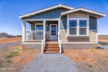 10 County Road 6032, St. Johns, Arizona 85936, Bedrooms, ,Bathrooms,Residential,For Sale,County Road 6032,260885