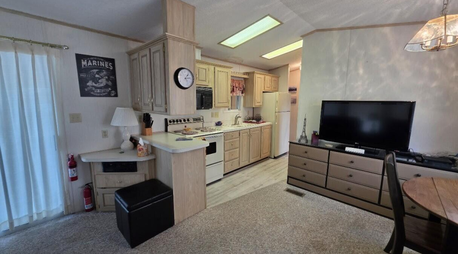 KitchenDining Area