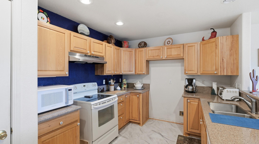 galley kitchen