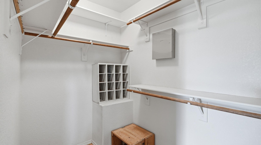 primary walk in closet