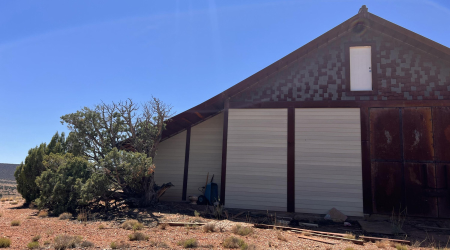 `10,000 sq ft garage/shop