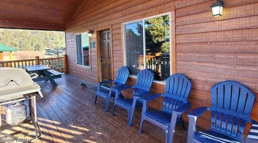 CABIN 285 DECK