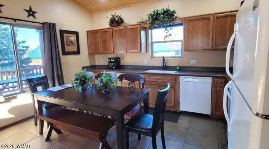 CABIN 285 KITCHEN