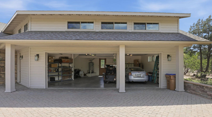 3-car garage