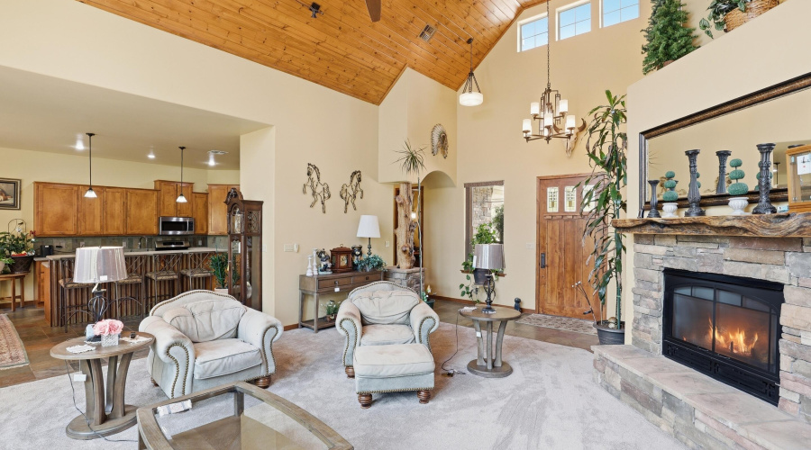 mls-Grapevine_Dr_003