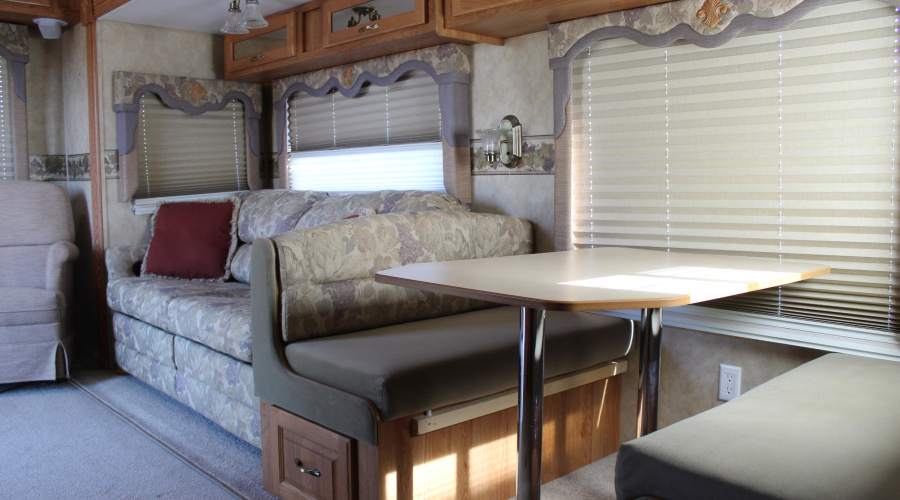 28 CR N3099 (6)