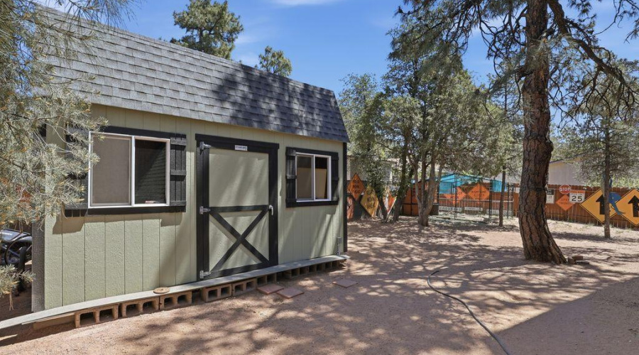 shed