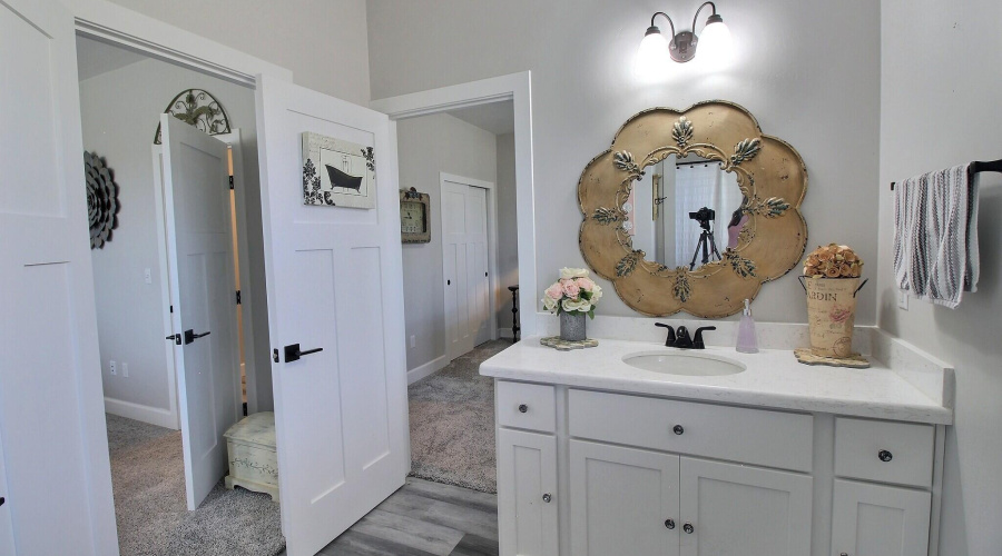 Jack & Jill Bathroom
