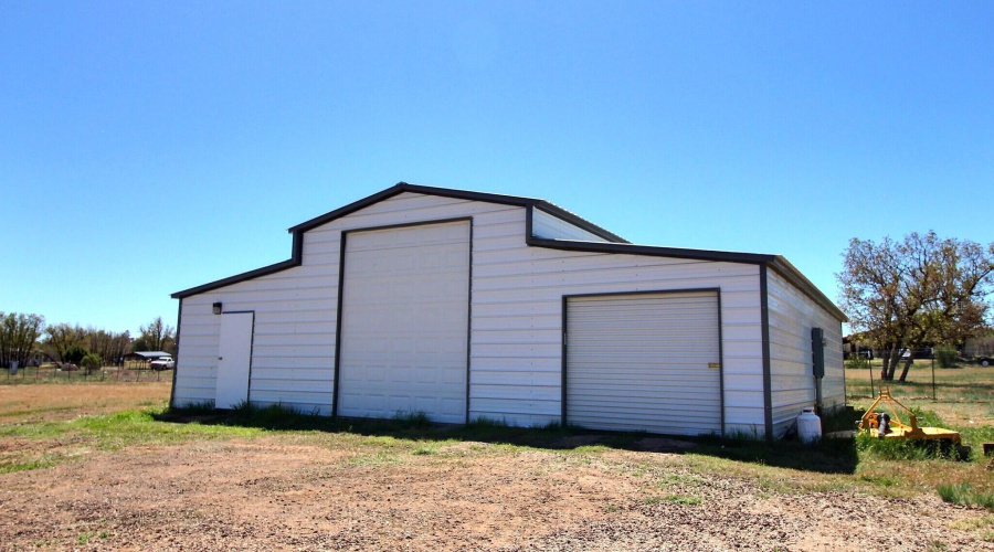 1,680 SF Metal Barn/Workshop