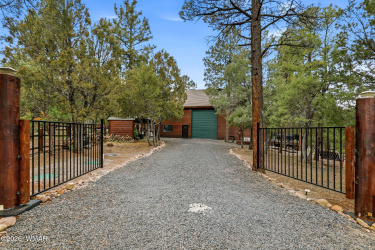 2287 Richenbacher Circle, Overgaard, Arizona 85933, Bedrooms, ,Bathrooms,Residential,For Sale,Richenbacher,260439