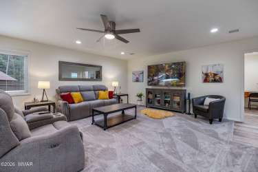 5145 Drifting Snow Loop, Pinetop, Arizona 85935, Bedrooms, ,Bathrooms,Residential,For Sale,Drifting Snow,260934