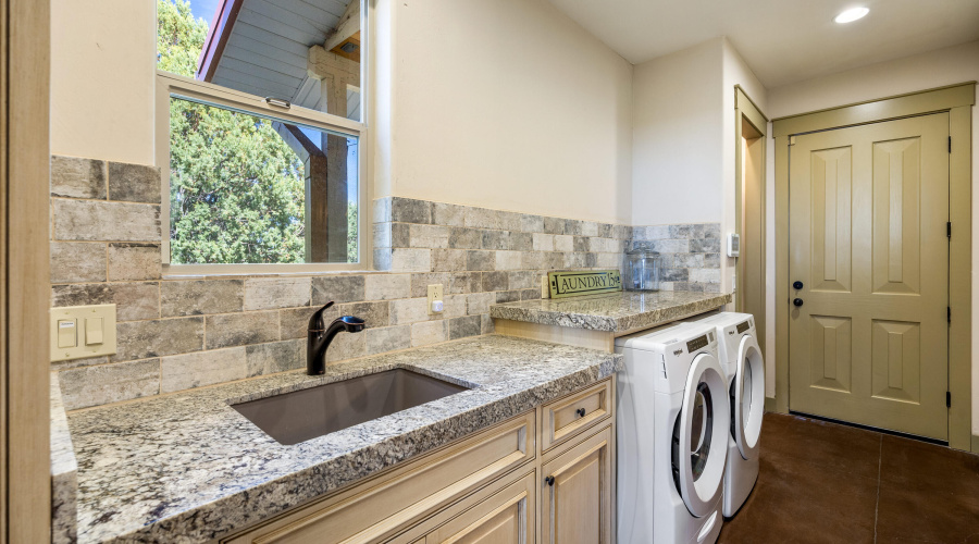 1600N16thAve-ShowLow-AZ-26