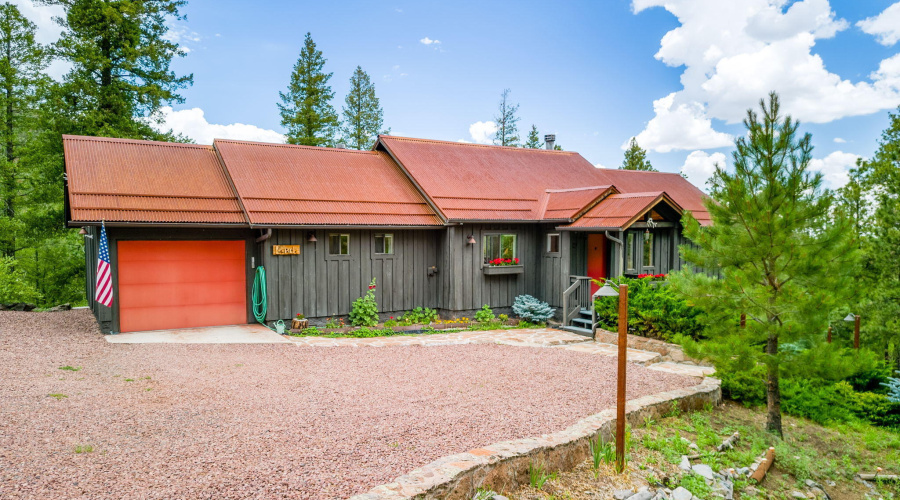 1CR1320-Exterior-BPollock-3
