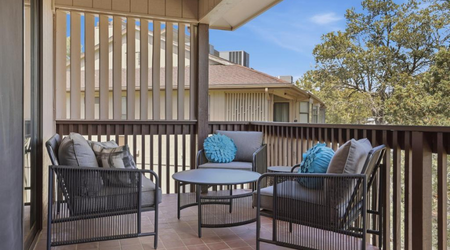 Large Back Patio Deck