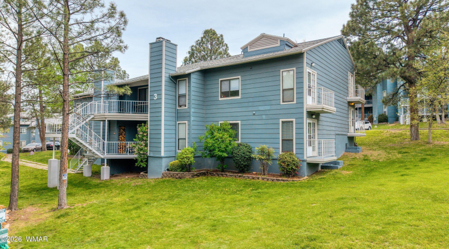 2700 S White Mountain Road #302