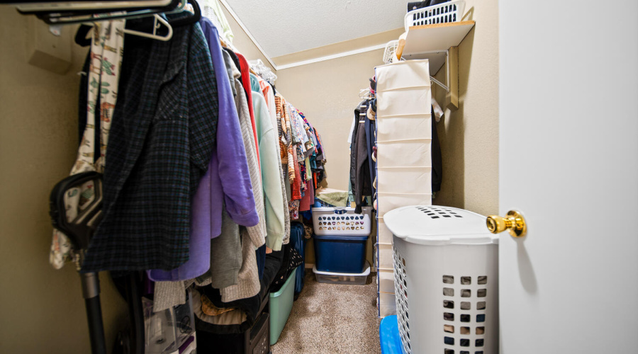 Walk In Closet