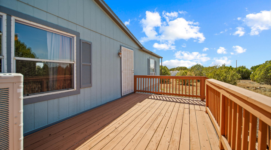 Large Front Deck