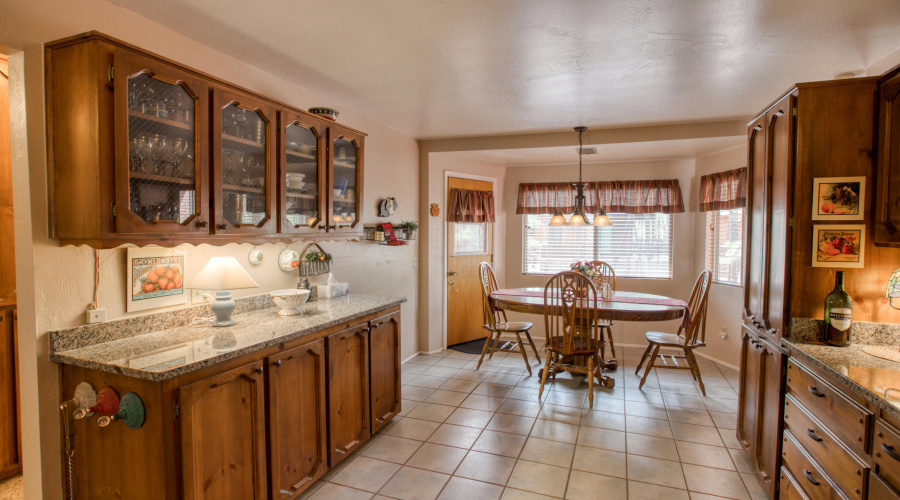 2462 Black Beaver Circle, Pinetop