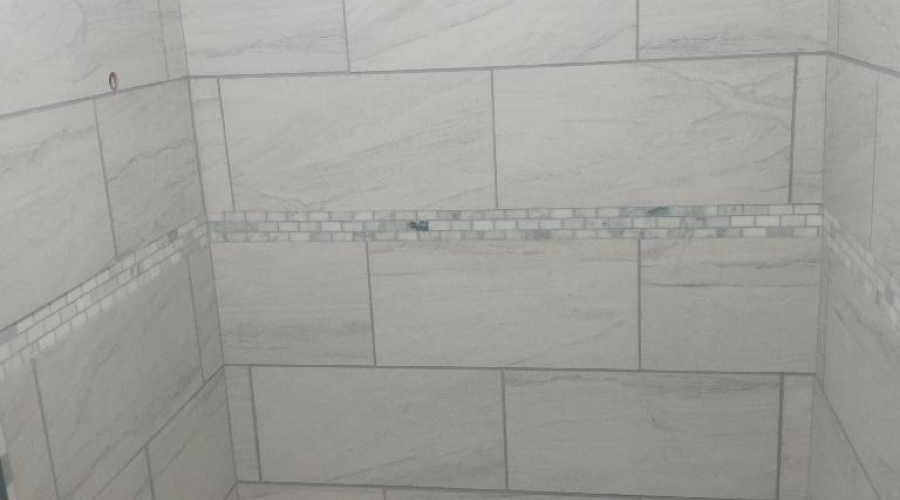 Hall Bath Tub