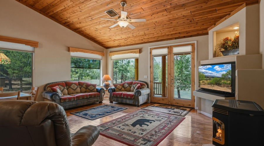 10 Living room