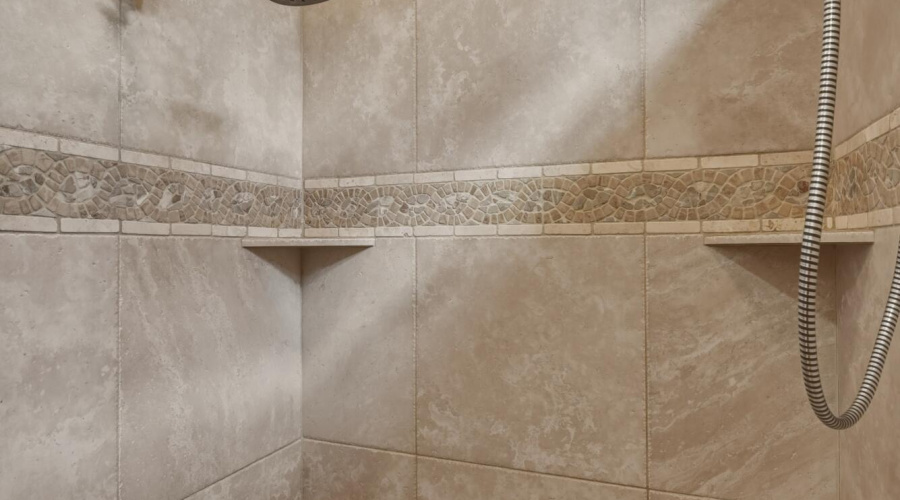 25 Master shower