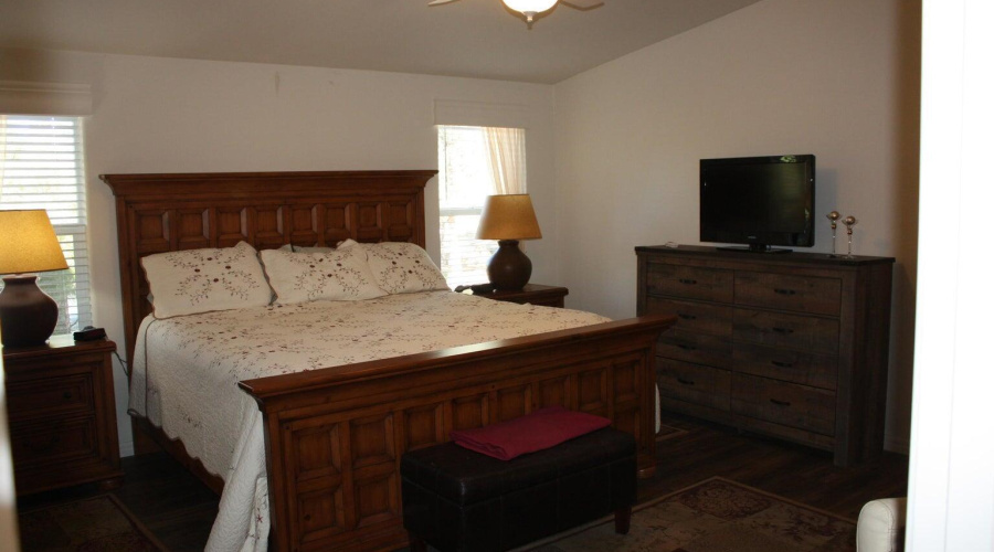 Primary suite