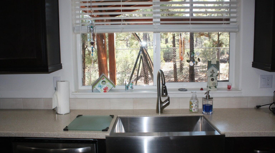 Farm sink