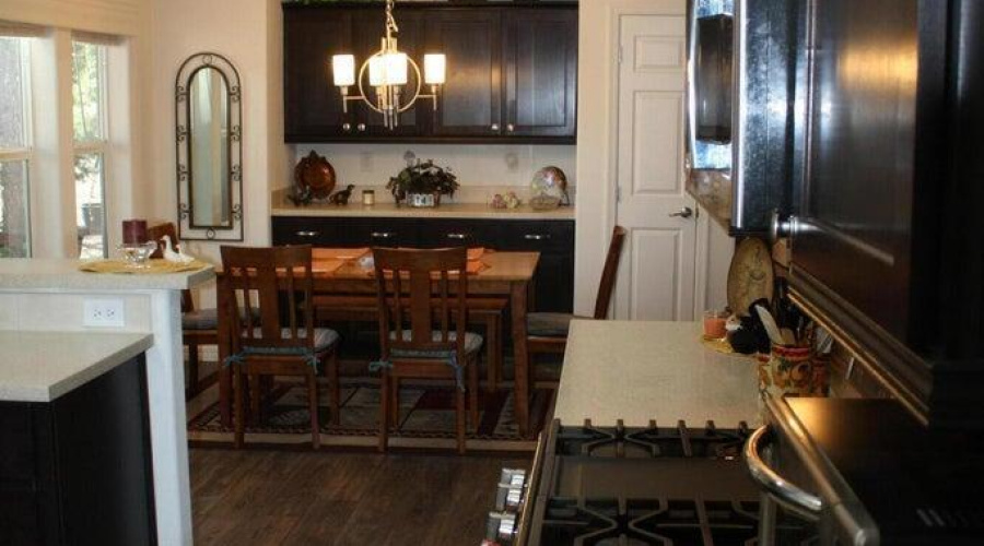 deer ln kitchen 6