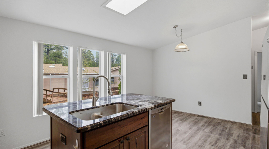 Kitchen Island & Dining Room