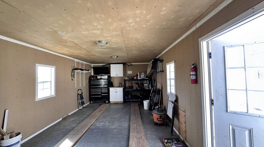 Insulated garage