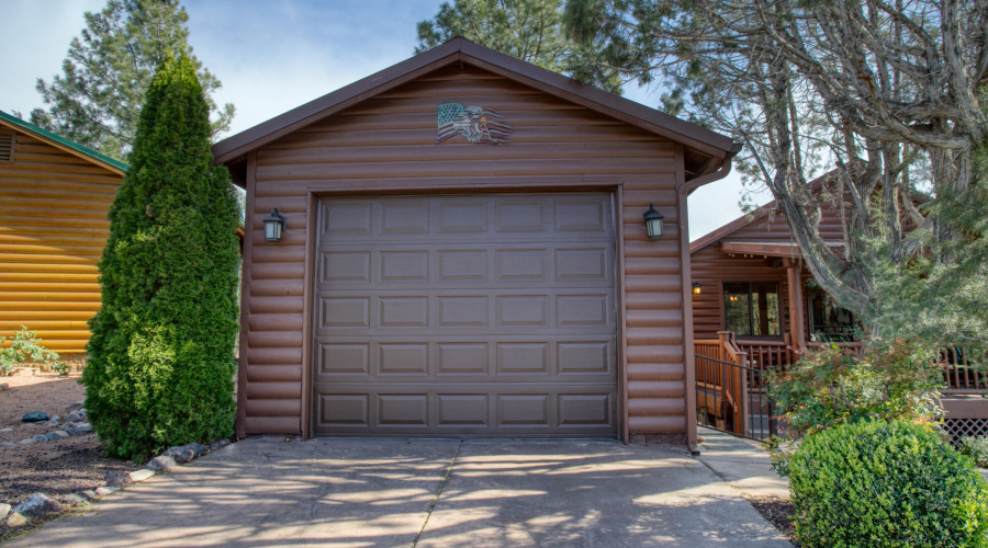 Separate GarageGarage Interior