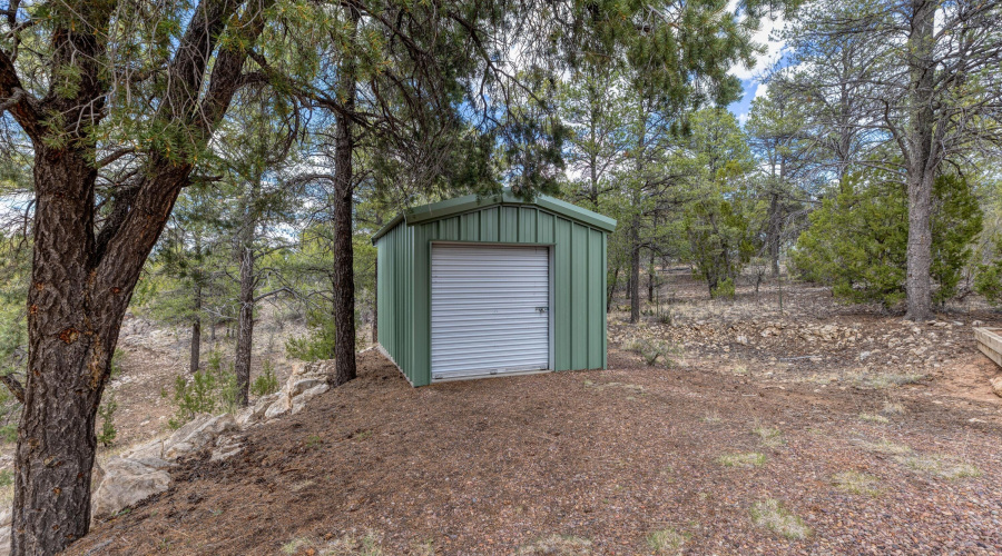 Well House and Small Workshop