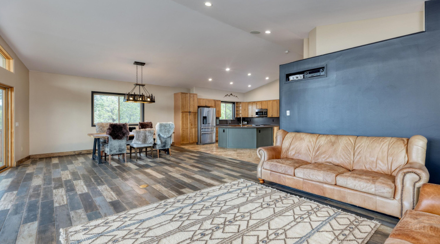 Upstairs Living Area
