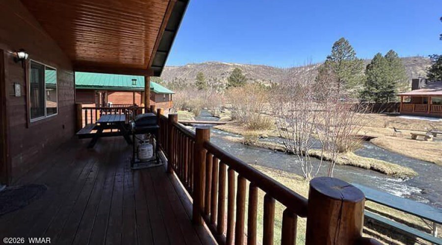 DECK 4