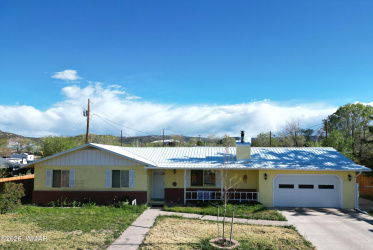 73 8TH Street, Eagar, Arizona 85925, Bedrooms, ,Bathrooms,Residential,For Sale,8TH,261050