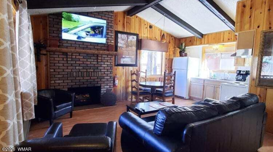 LIVING RM 2