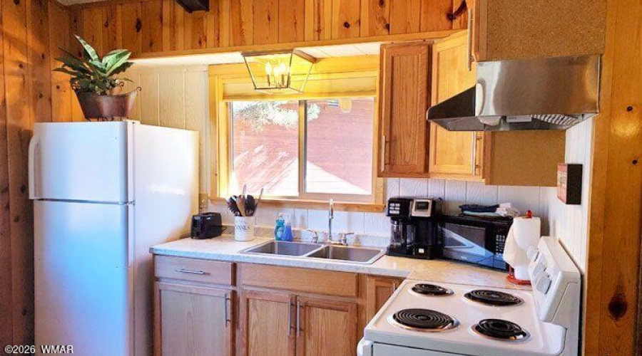 KITCHEN 1