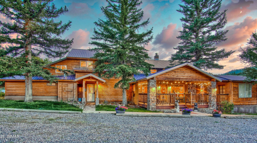 Lodge Front 4