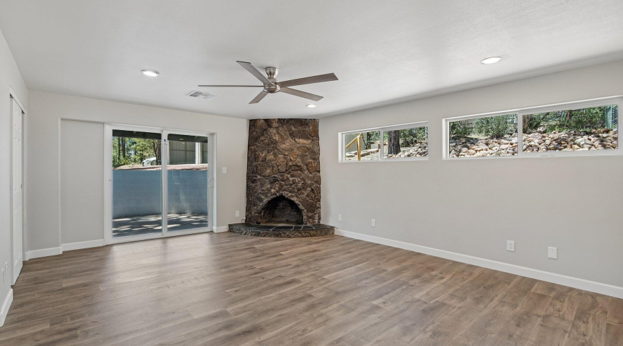 16-web-or-mls-W Fossil Creek Rd-S1005-01