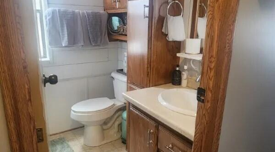 Dean Bathroom