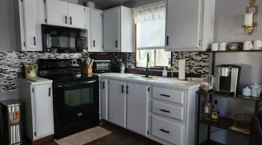 Dean Kitchen 2