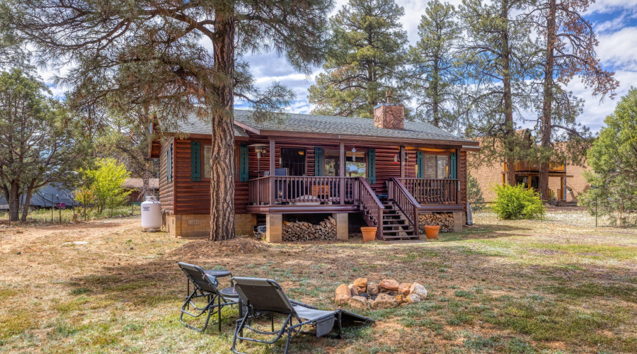 3524 N Buckskin Road,