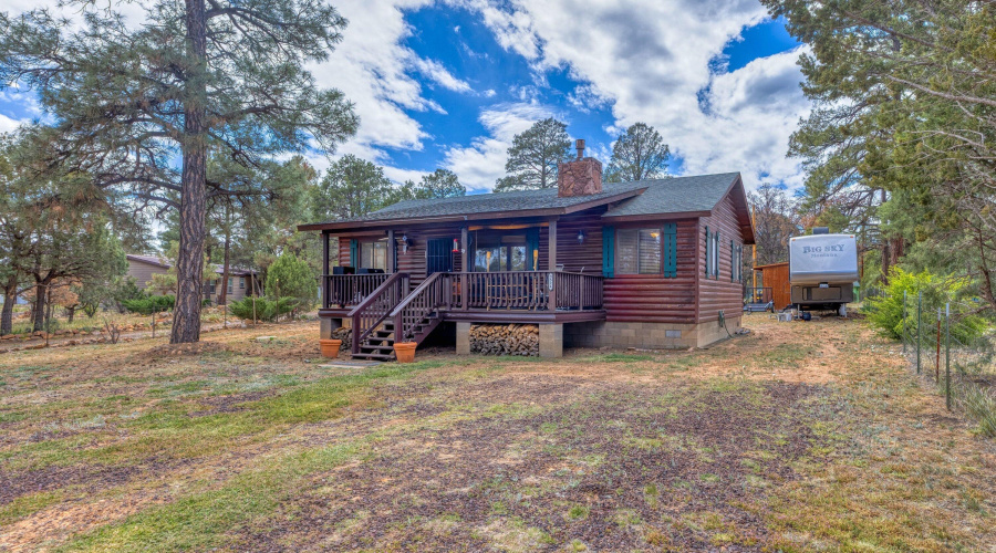 3524 N Buckskin Road,