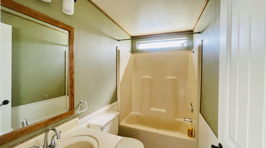 Hall full bath