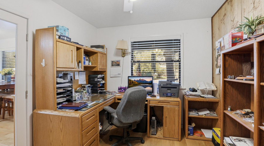 Den/Office/Potenial Bedroom