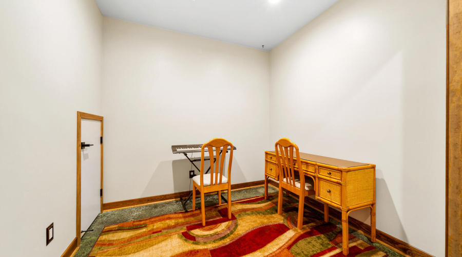 Owner Lock Off and Office in Lower Area