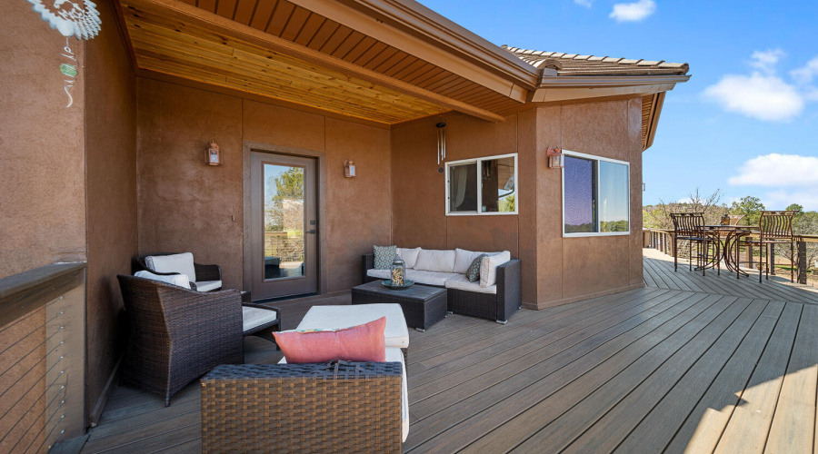Upper Level Deck