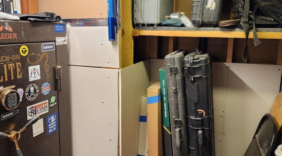 Loading Room 2