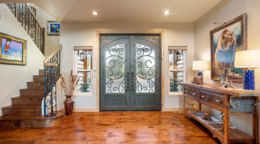 GRAND FOYER
