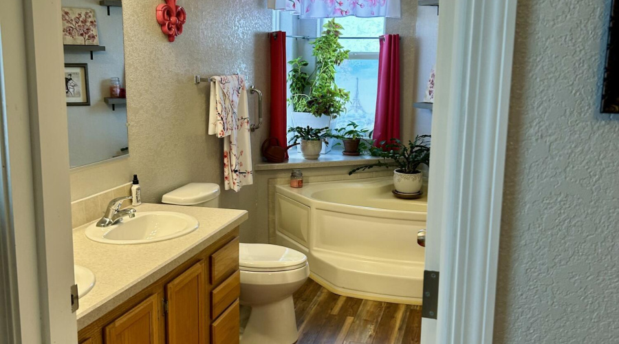 Primary bath 2